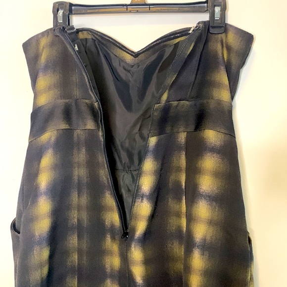 H&M Strapless Fitted Dress - Picture 5 of 5